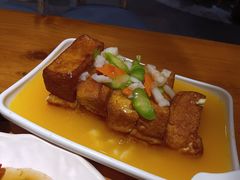 -隔壁老王·家常云南菜(花巷店)