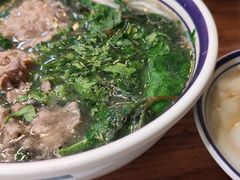 -云阿蛮云南生烫牛肉米线(奉贤路店)