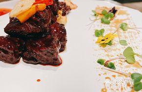 Golden Garlic One-Bite Beef