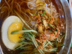 -韩风烤牛肉冷面店