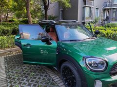 -上海宝诚中环BMW·MINI4S店