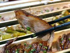 -胡须哥网红竹筒菜