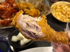 -BHC炸鸡(明洞总店)