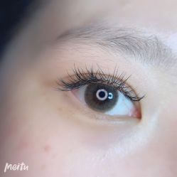 -潮店·虞妃妮轻奢美甲美睫馆