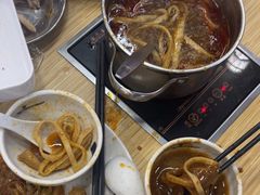 -杨老板·海鲜集市火锅·鲜切牛肉(中防万宝店)