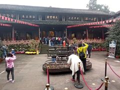 -峨眉山报国寺