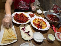 -叶派龙虾•招牌香辣蟹·海鲜(中海国际店)