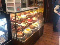 面包甜点陈列柜-新侨三宝乐面包店(崇文门店)