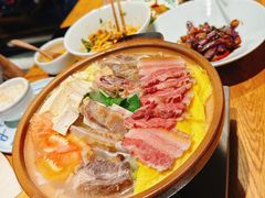 丽江腊排骨锅-一坐一忘云南菜(嘉里中心店)