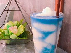 蓝蝶花椰子冰沙-香蕉叶餐厅(是隆店)