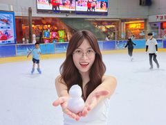 -正佳冰河湾真冰滑冰场