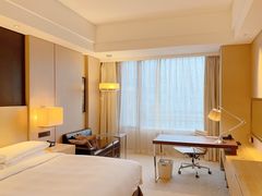 -上海漕河泾万丽酒店