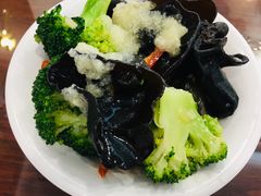 -聚德华天护国寺小吃(甜水园店)
