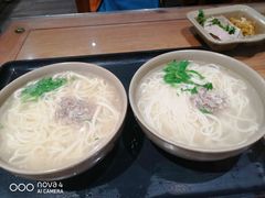 -亮亮面馆(经六路店)