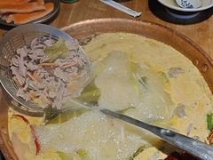 -洱火云南酸菜牛肉火锅(石景山当代商城店)