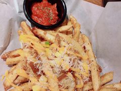 芝士薯条-机器人火炉披萨