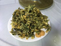 炸花椒芽-何适山庄 ·可团建(水长城P2停车场店)