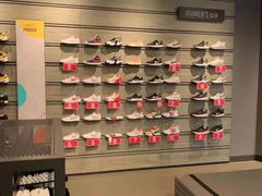 -耐克(恒隆广场店)