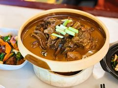牛肝菌炖土鸡-嘉丰湘菜馆(芳群园店)