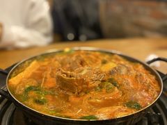 土豆排骨火锅-喇喇排骨火锅·传统韩式脊骨汤(望京西园总店)