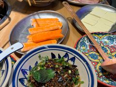 -洱火云南酸菜牛肉火锅(石景山当代商城店)