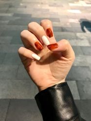 -花岐款式专研健康美甲沙龙