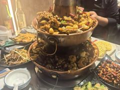 牛蛙爱上虾-蛙大侠香辣牛蛙火锅店(总店)