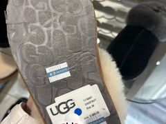 -UGG(燕莎奥特莱斯购物中心店)