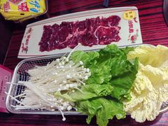-沙胆彪炭炉牛杂煲(上海日月光广场店)