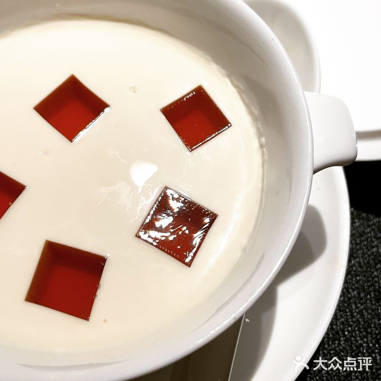 在新天地遇外滩