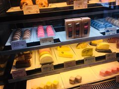 面包甜点陈列柜-麦当劳(成都时代奥特莱斯店)