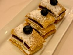 芝士蓝莓拿破仑-利苑酒家(宜安广场店)