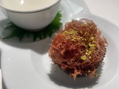 蛋白杏仁茶配紫薯酥奶-伯衡55·吉品轩(乌鲁木齐南路店)