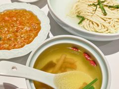 -裕兴记•蟹黄面馆(人民广场店)