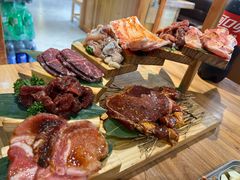 -汉城烤肉·黑金冠(华山路店)