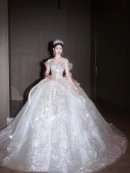 -不晚国际婚纱礼服