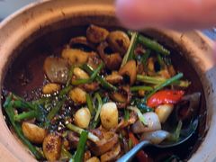 -八府香鸭·啫啫煲(华山路店)