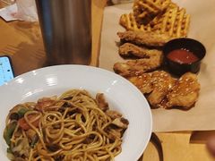 -必胜客(WOW昙华林店)