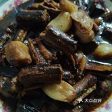 时令家常菜之大蒜烧黄鳝，软糯又咸鲜
