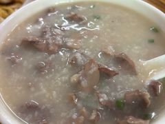 -洲心明记烧肉大粥(总店)