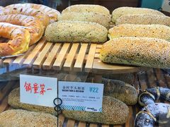 -Dough&Joe团憩(瑞虹天地月亮湾店)