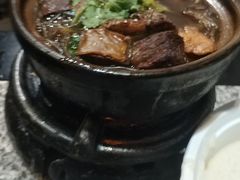 牛腩粉丝砂锅-南京大牌档(香港广场店)