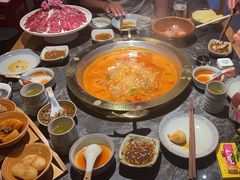-野山舂·贵州现舂酸汤牛肉(东山店)