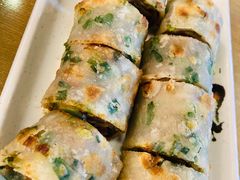 葱饼卷牛肉-台北楚楚园馅饼粥(虹桥南丰城店)