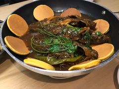 铁锅昂刺鱼贴玉米饼-关东小磨东北菜(上海长风大悦城店)