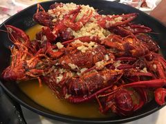 金汤蒜泥龙虾-香满锅老北京羊蝎子火锅·家常菜(新街口店)