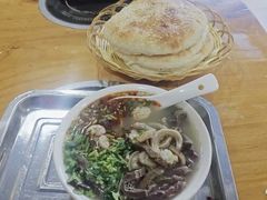 -刘一碗羊肚(绿地城市大脑数字产业小镇店)