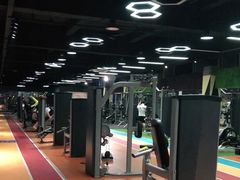 -星动力健身俱乐部(新塘店)