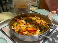 -黄记煌三汁焖锅(新佳丽江汉路店)