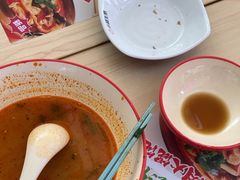 -小杨生煎(金山百联购物中心3楼店)